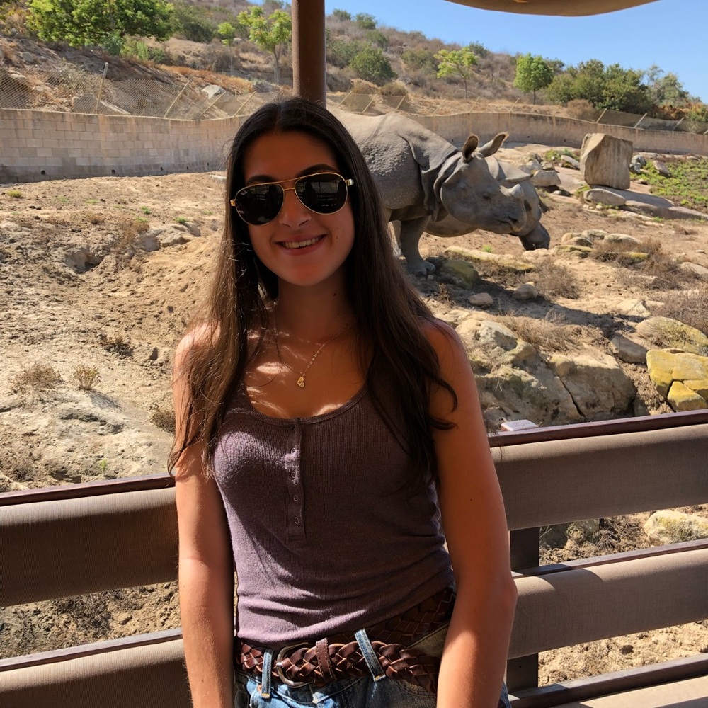 Meet Your Posher, Sophia!